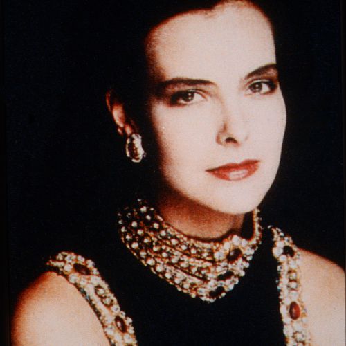 French actress Carole Bouquet wearing Repossi high jewellery set multicolor for Vogue France 